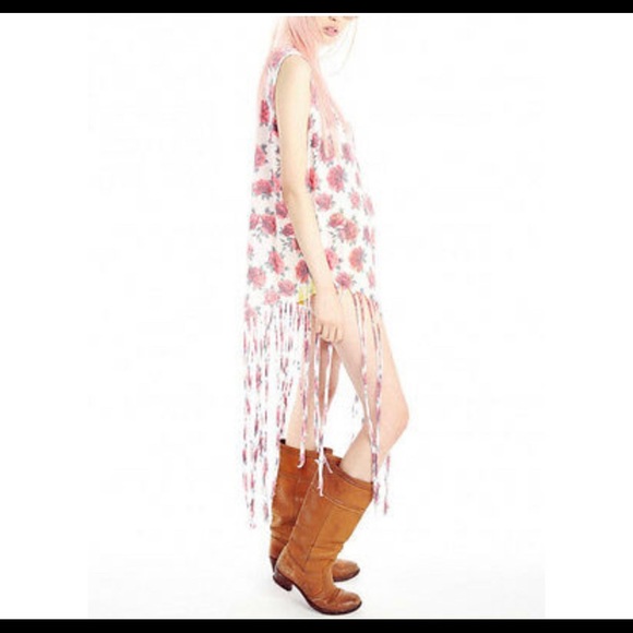 Gypsy Roses Boho Fringe Top - Picture 6 of 6